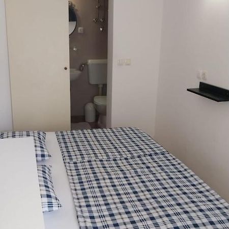 Apartmani Bonavia Jelsa  Exterior foto