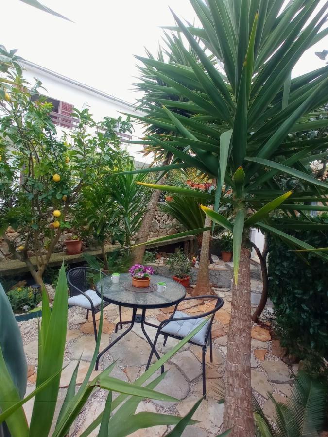 Apartmani Bonavia Jelsa  Exterior foto